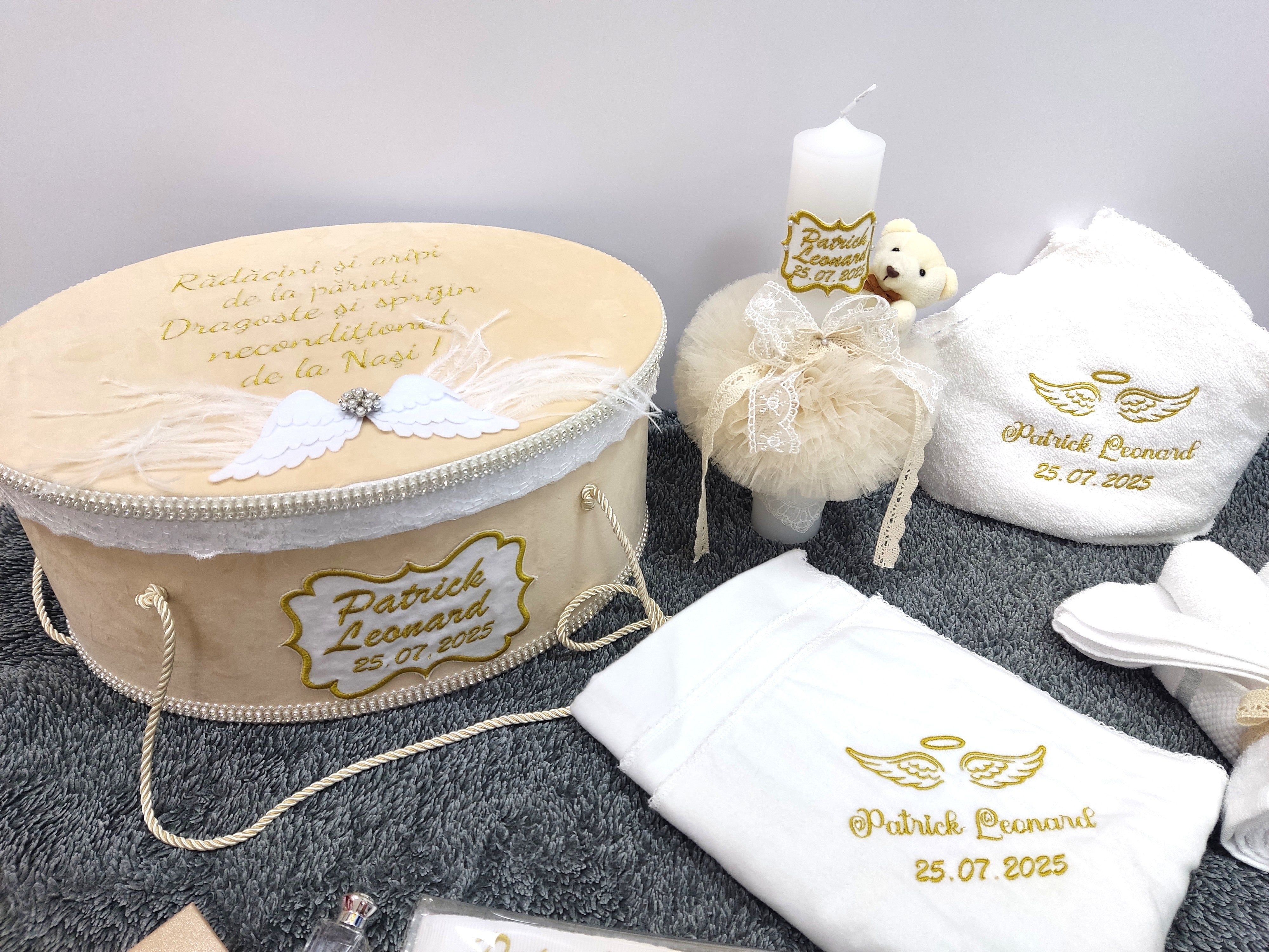 Trusou botez complet crem - aripi de inger