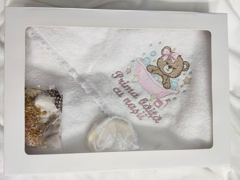 Prima baita cu nasii - prosop ursulet fetita