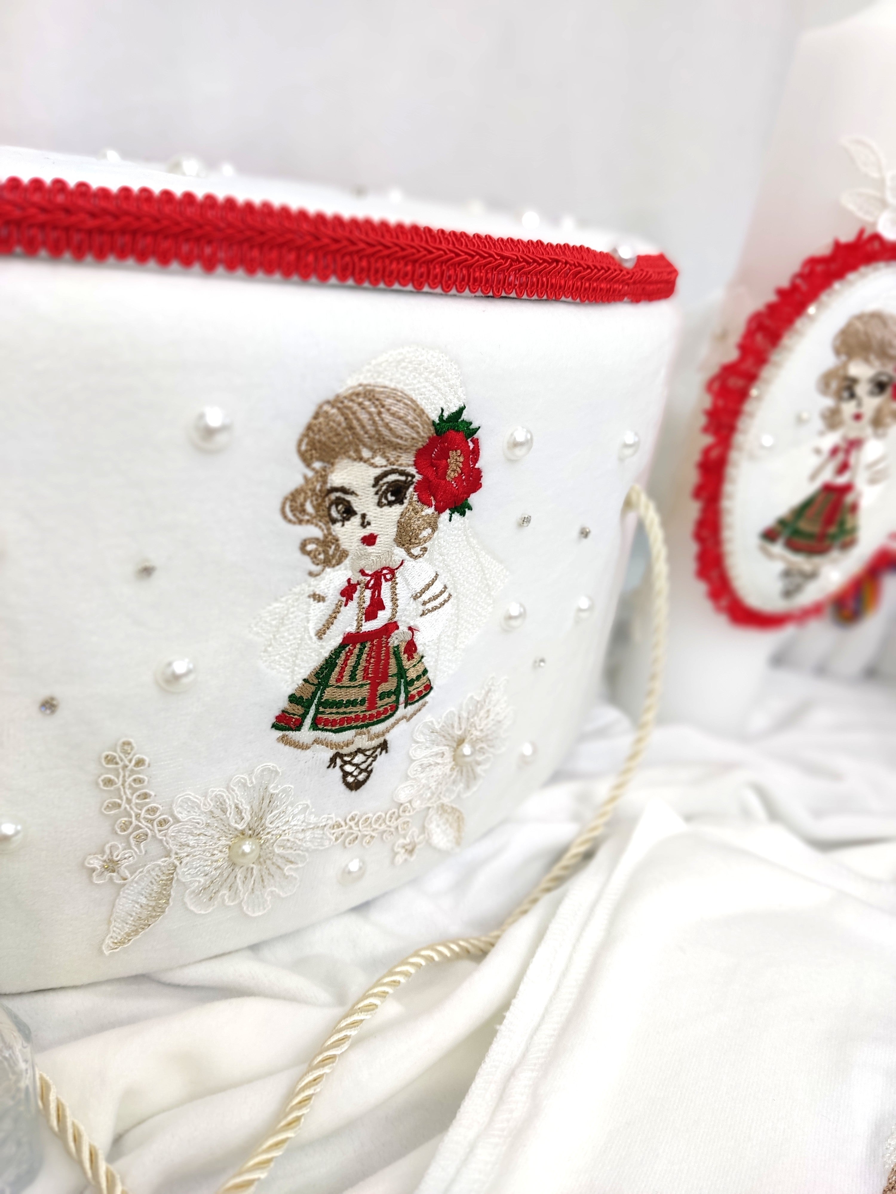 Trusou complet fetita - traditional