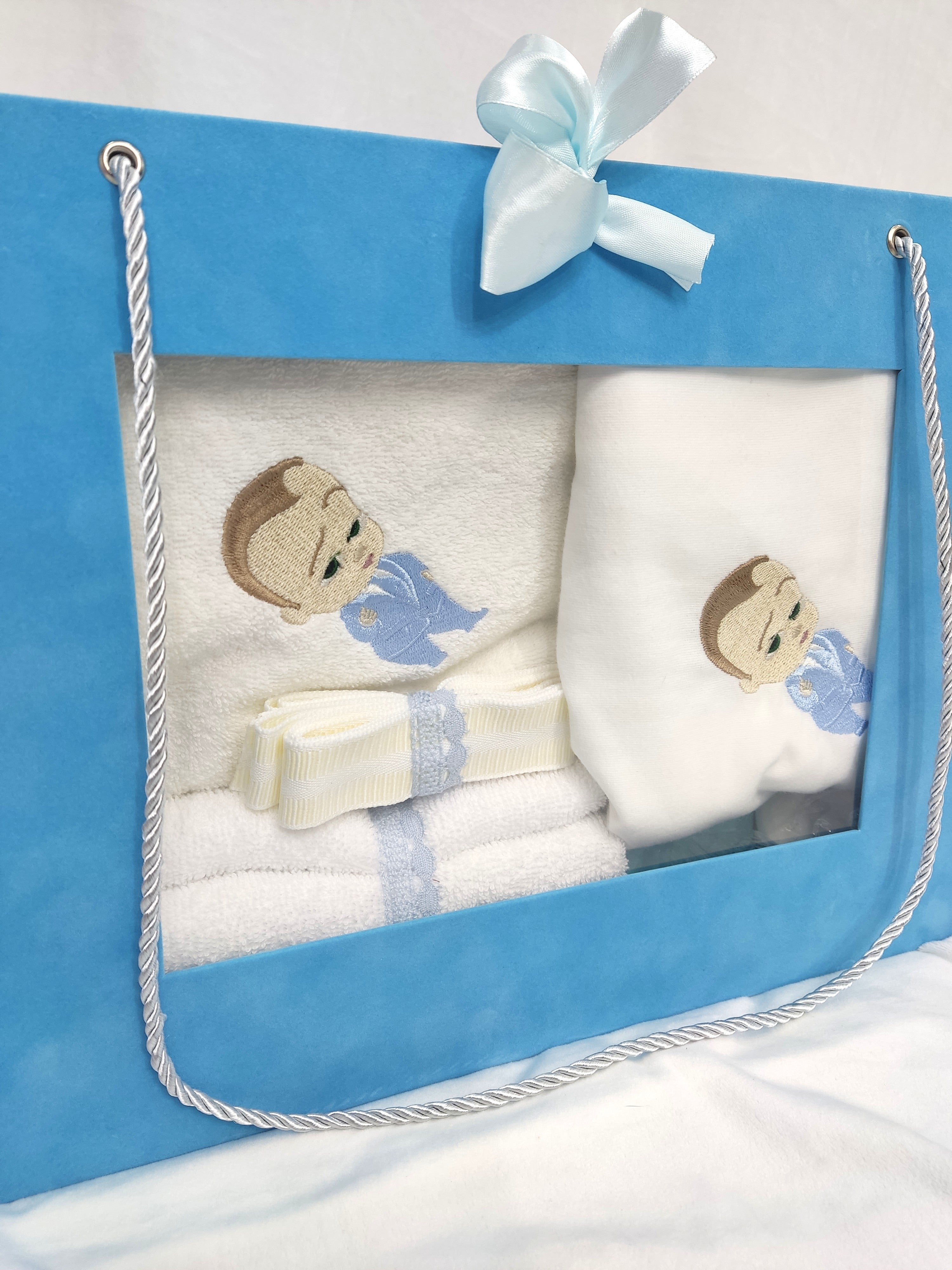 Trusou botez baiat baby boss - 7 piese