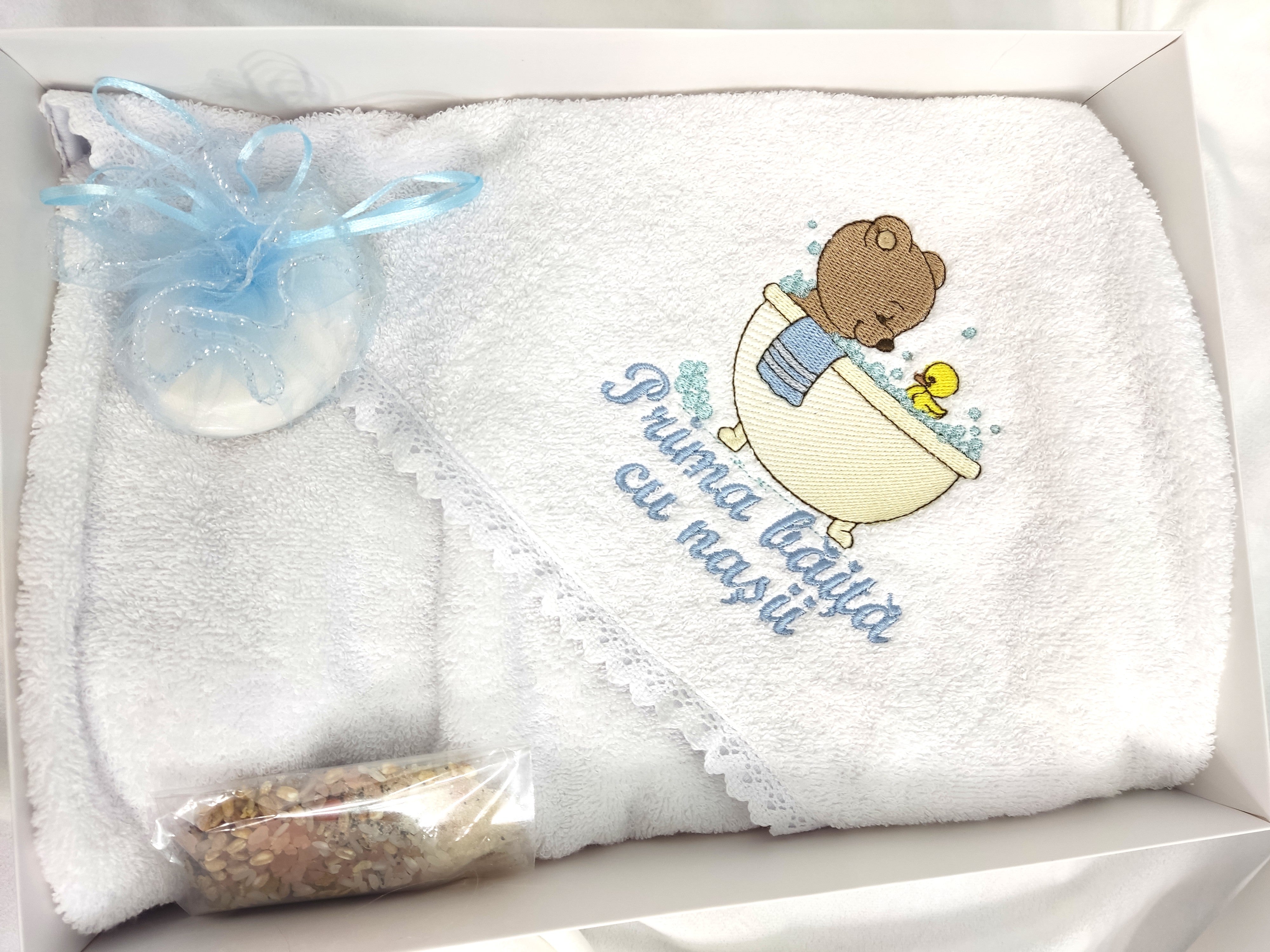 Prima baita cu nasii - prosop ursul cu ratusca baiat