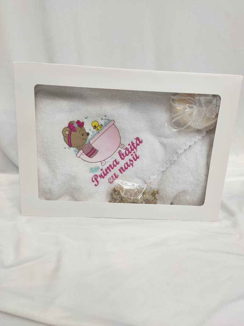 Prima baita cu nasii - prosop ursul cu ratusca fetita