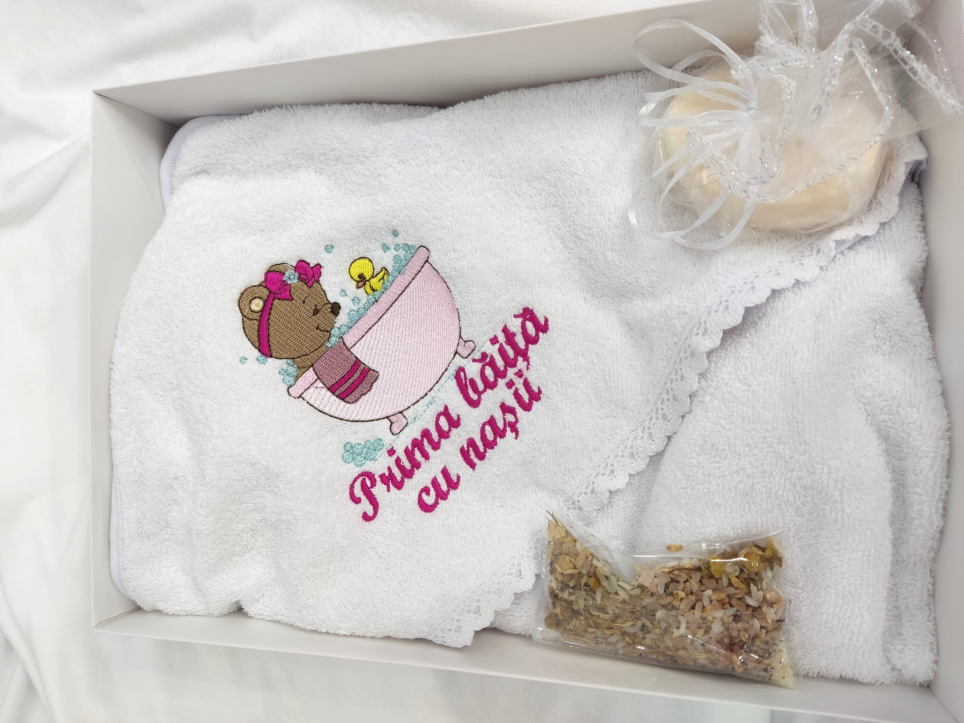 Prima baita cu nasii - prosop ursul cu ratusca fetita