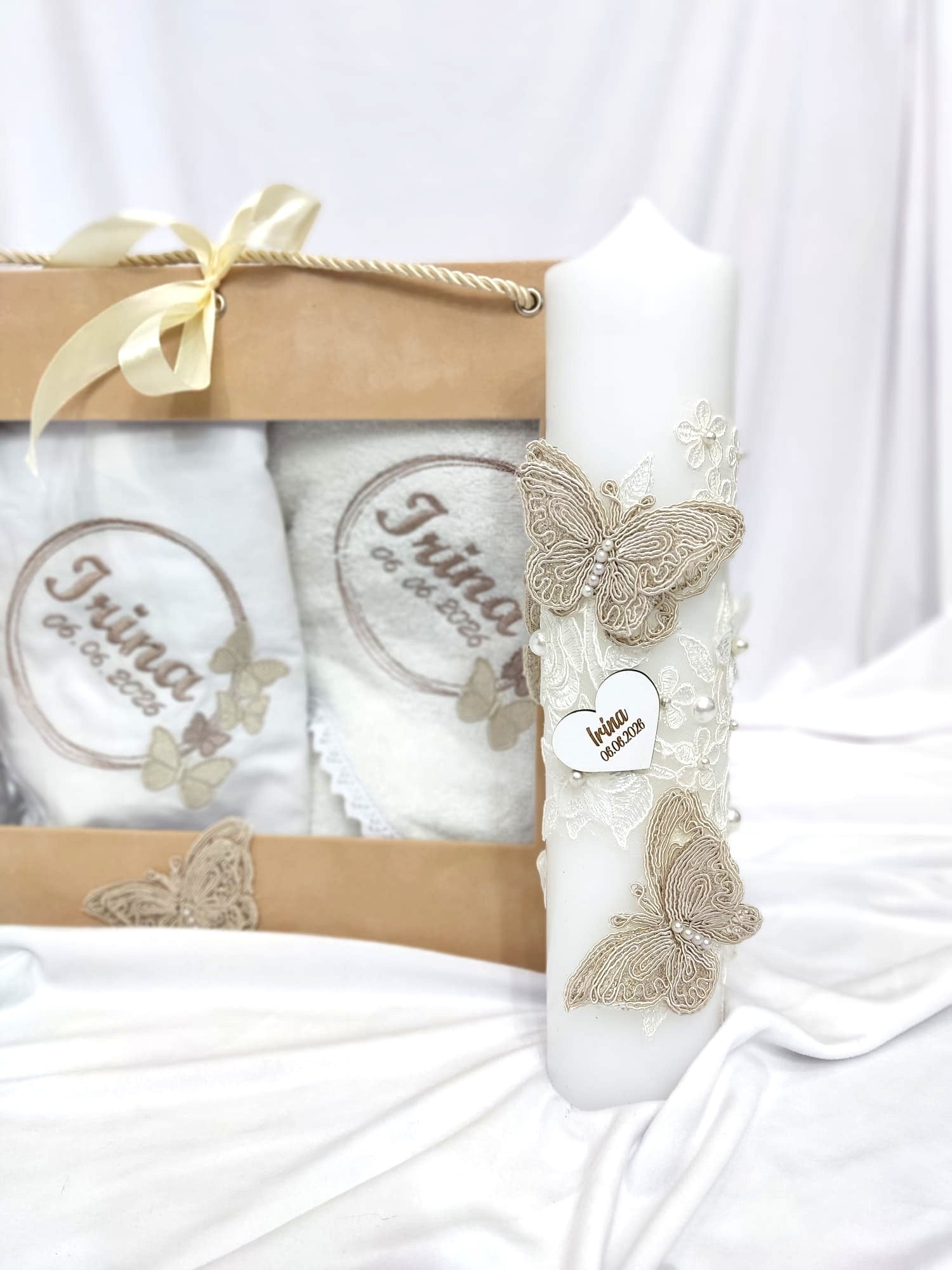 Trusou botez fetita nude - fluturi