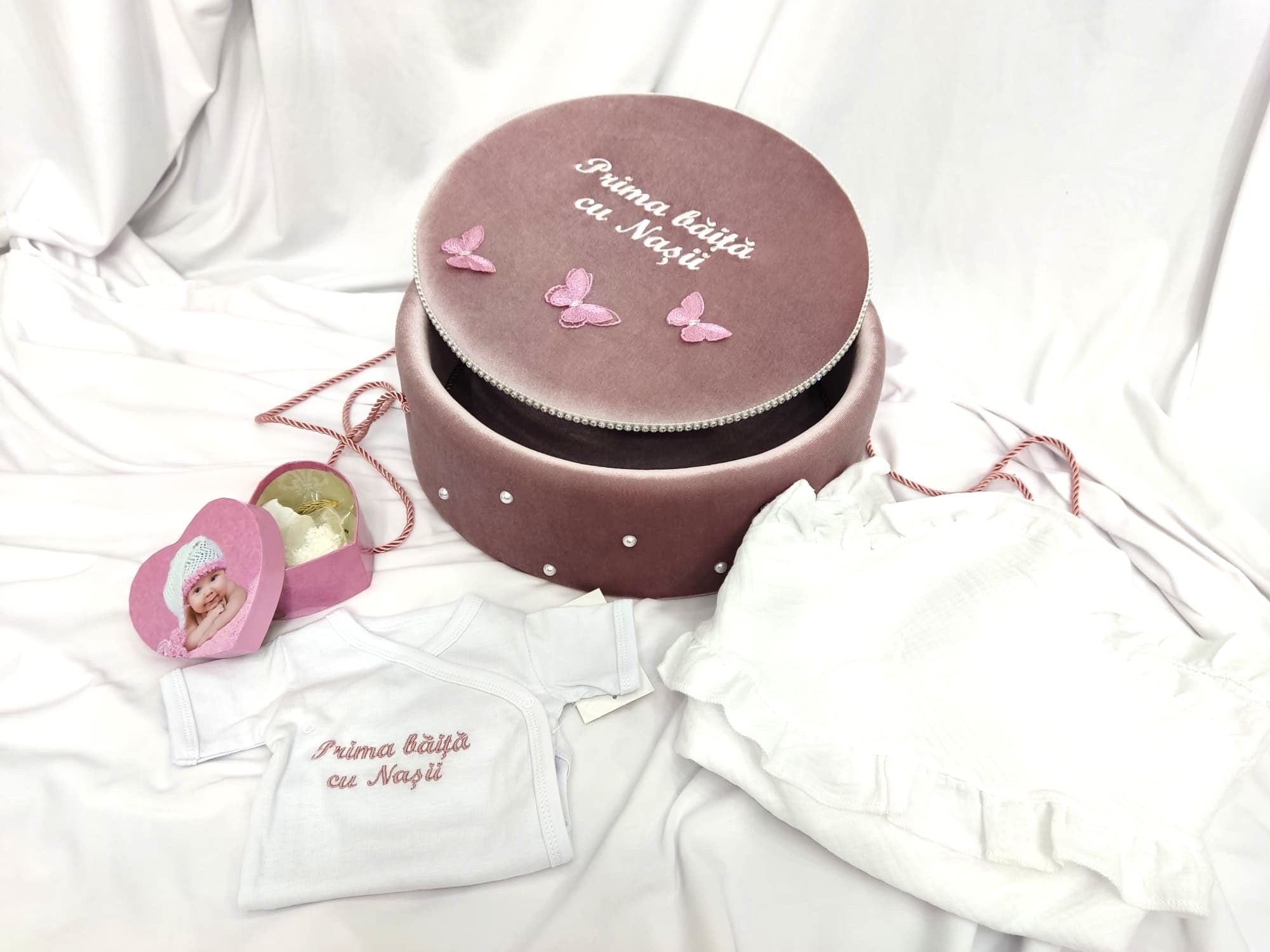 Prima baita cu nasii - set elegant roz pudra