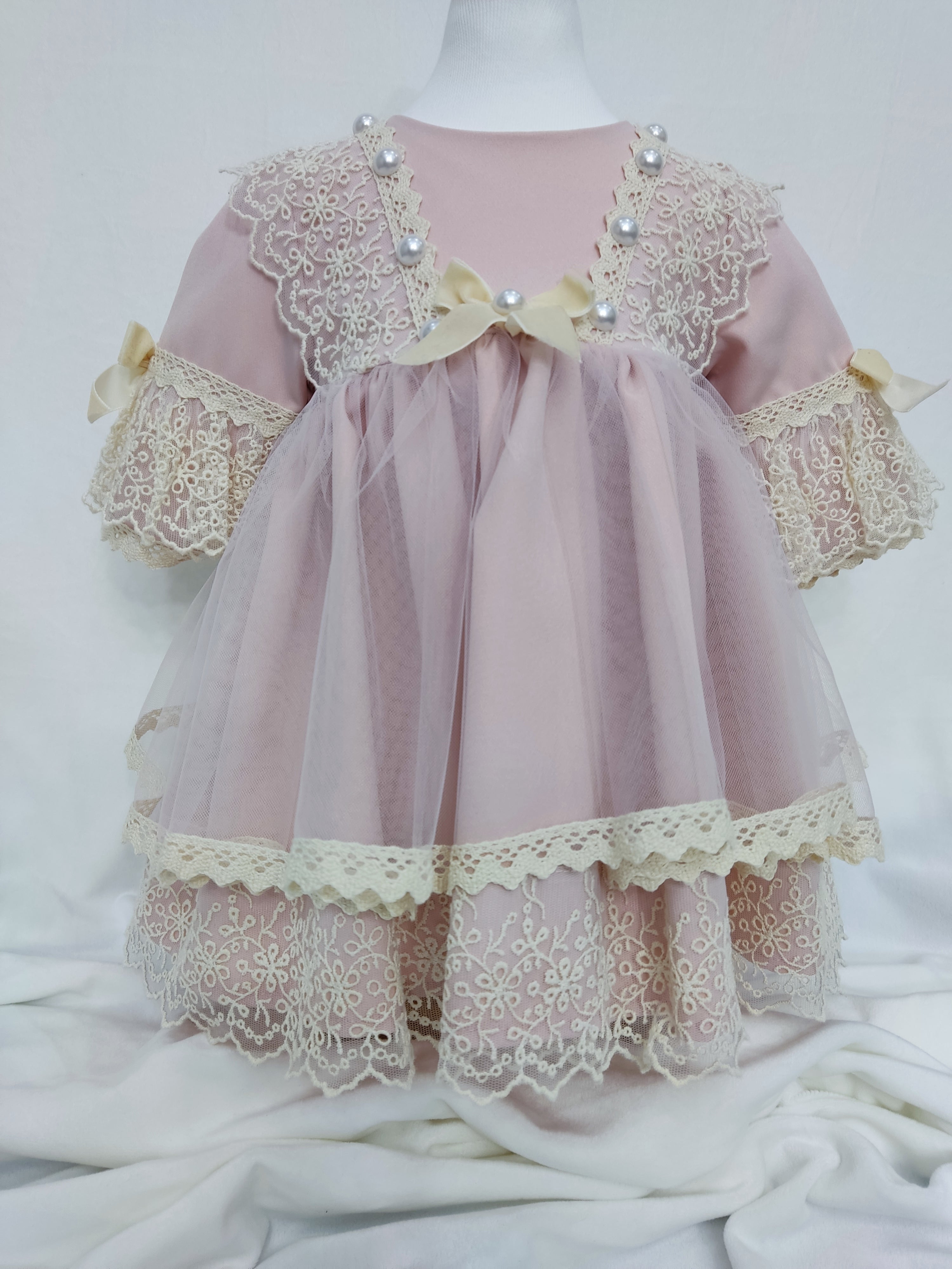 Rochita de botez Dylara roz