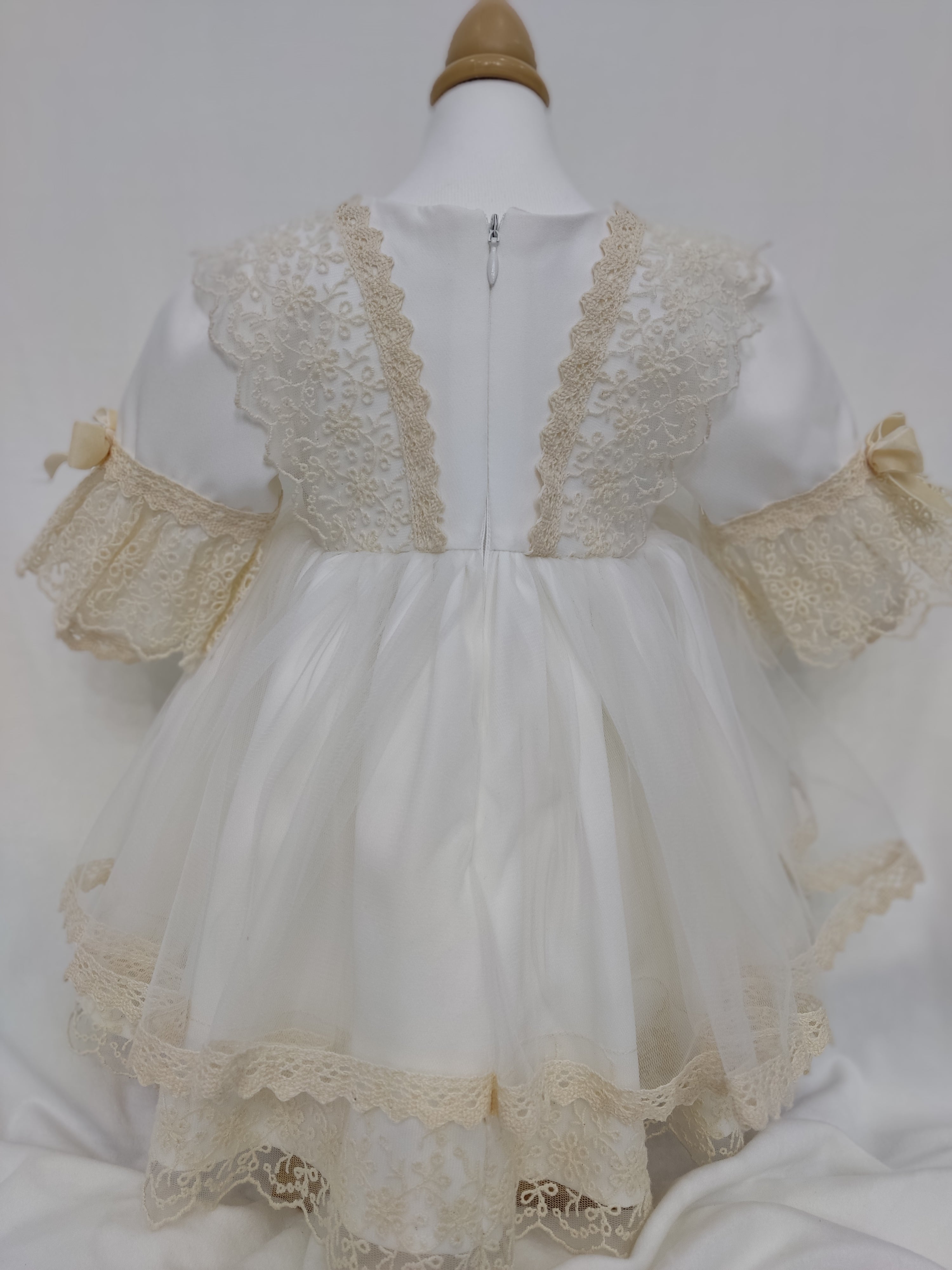 Rochita de botez Dylara ivoire