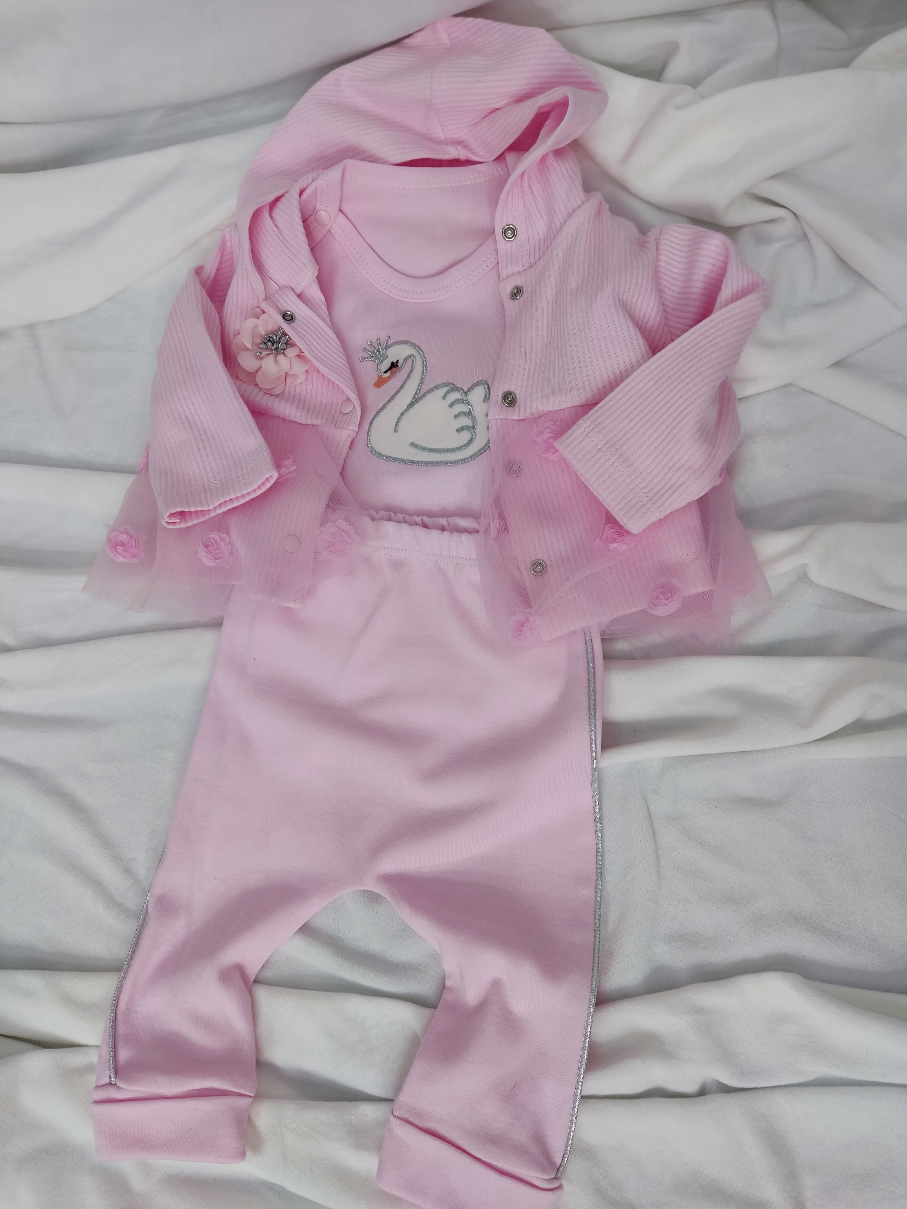 Compleu roz fetita - lebada
