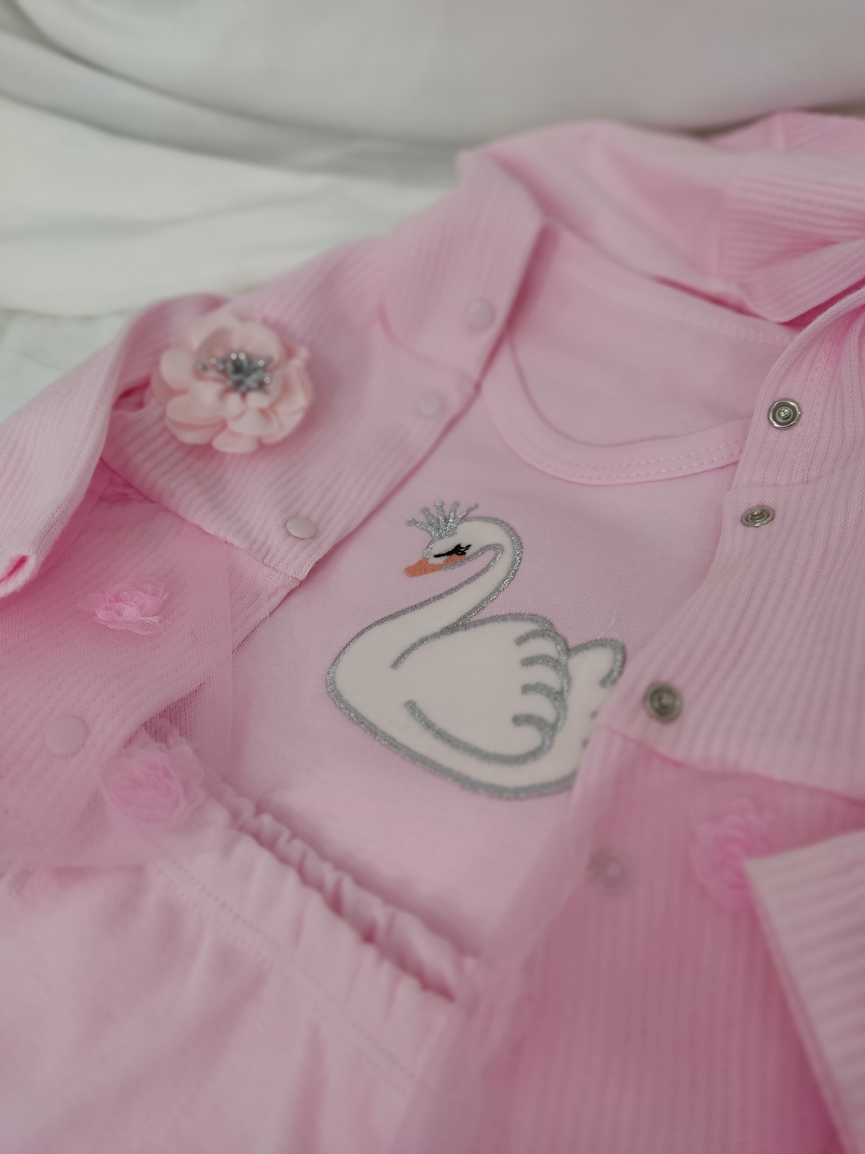 Compleu roz fetita - lebada