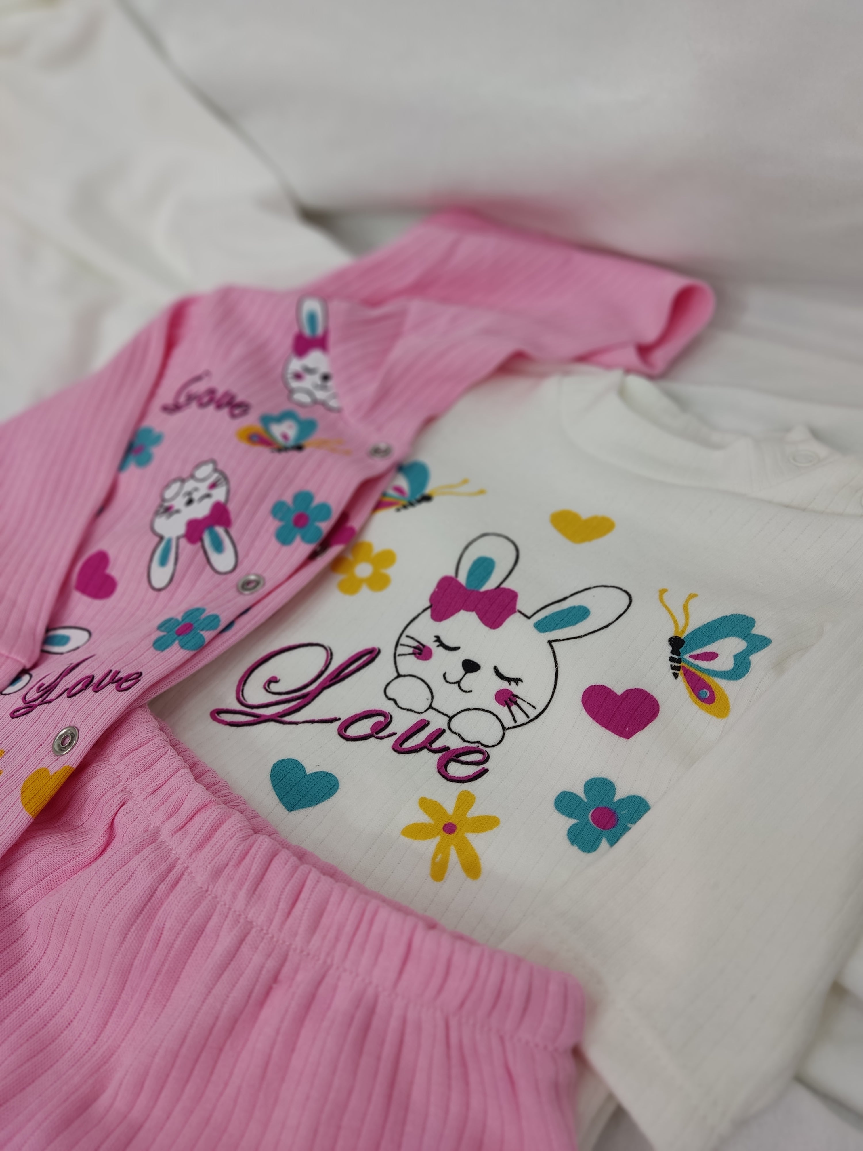 Compleu fetita - iepurasul colorat