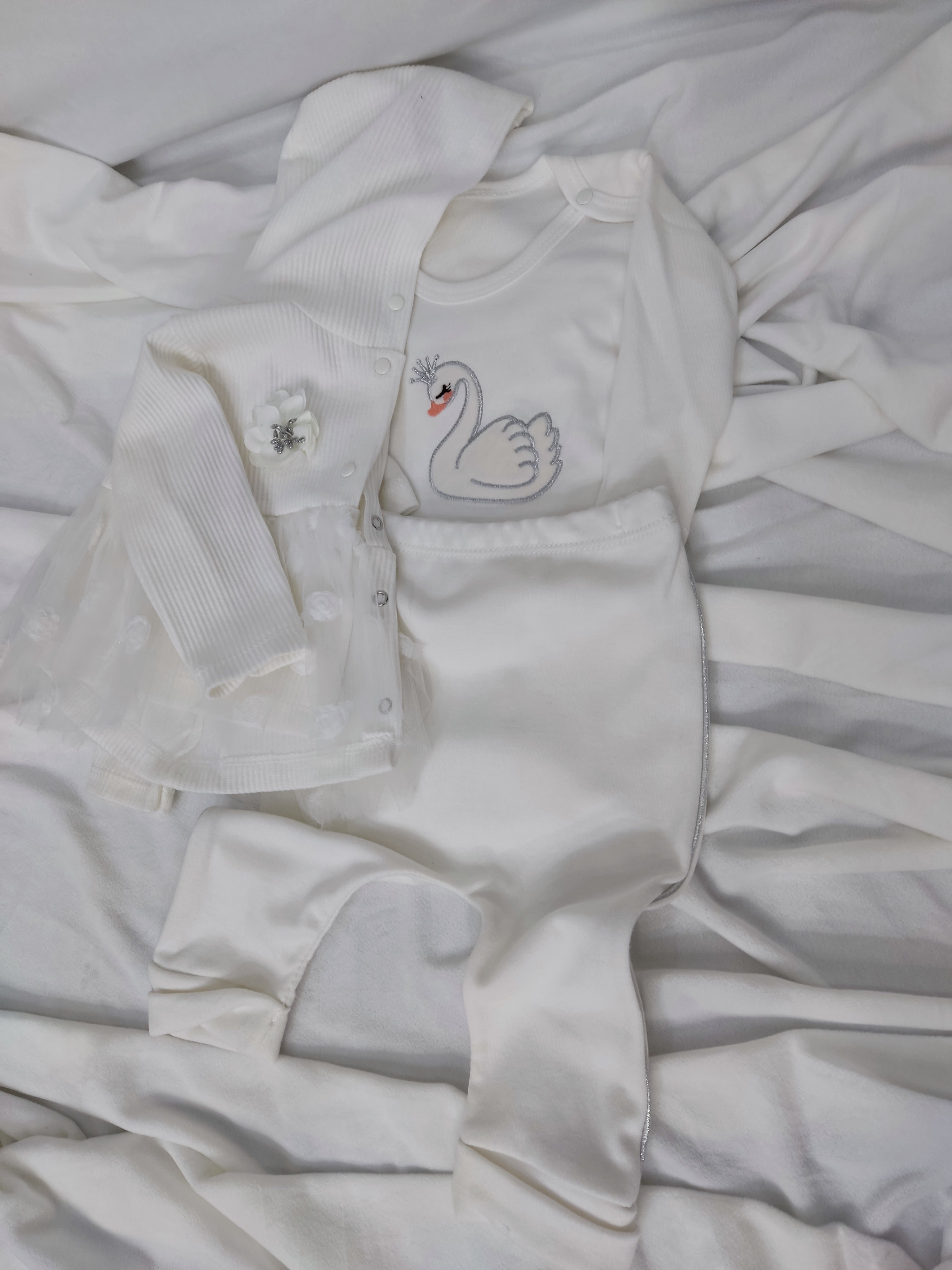 Compleu alb fetita - lebada