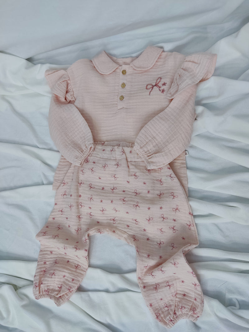 Compleu muselina pentru fetita - corai