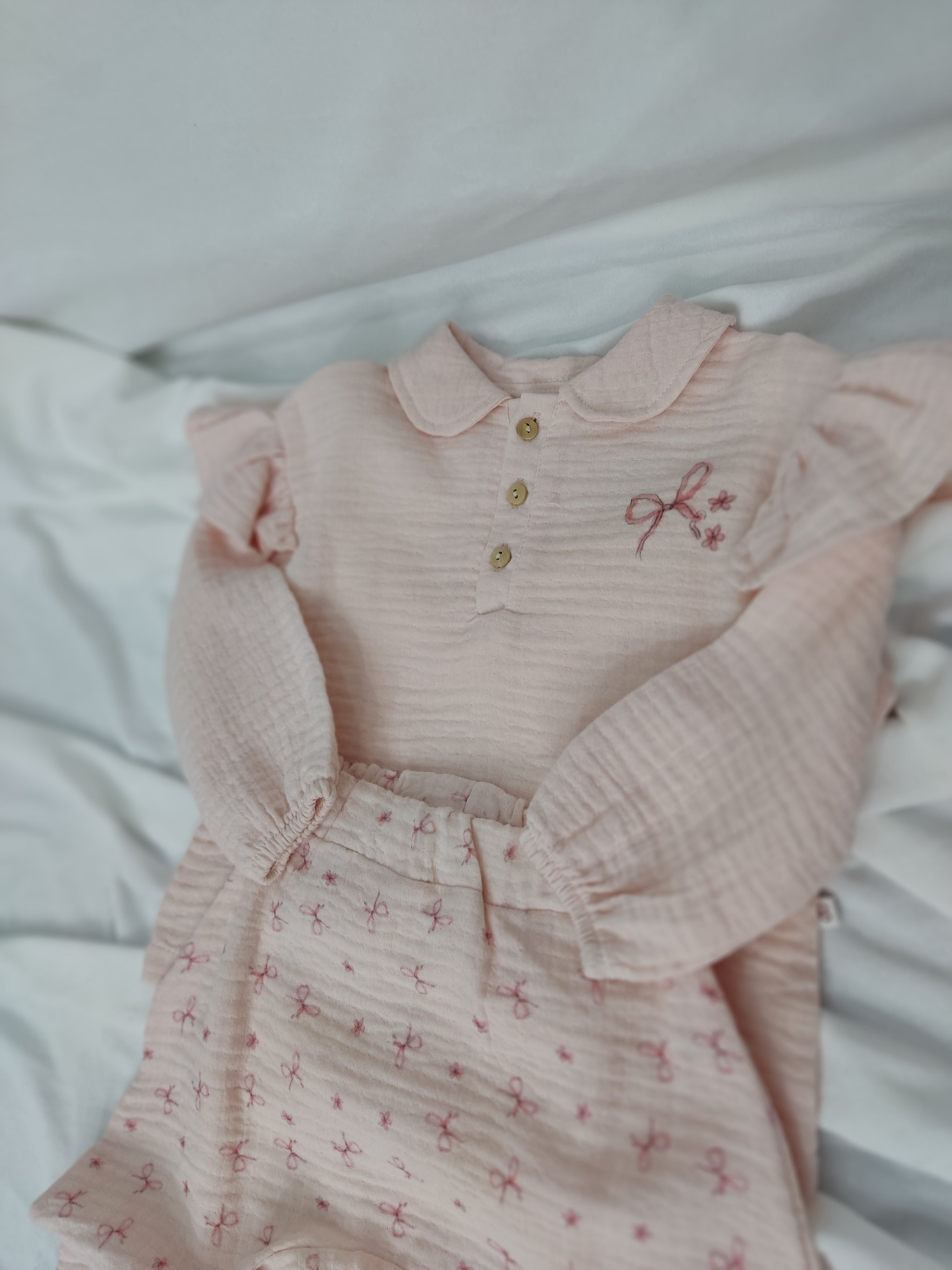 Compleu muselina pentru fetita - corai