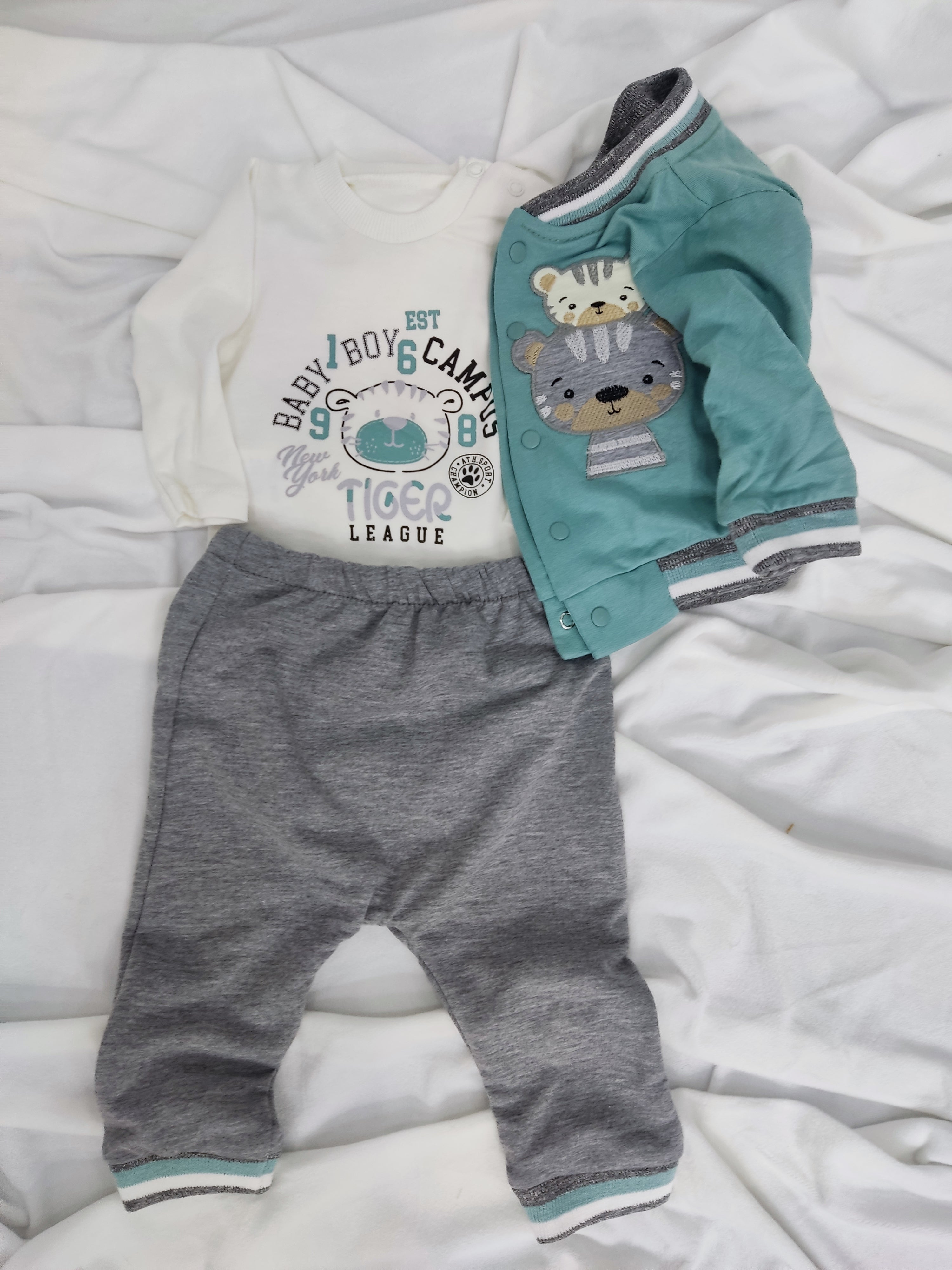 Compleu baiat - Jungle