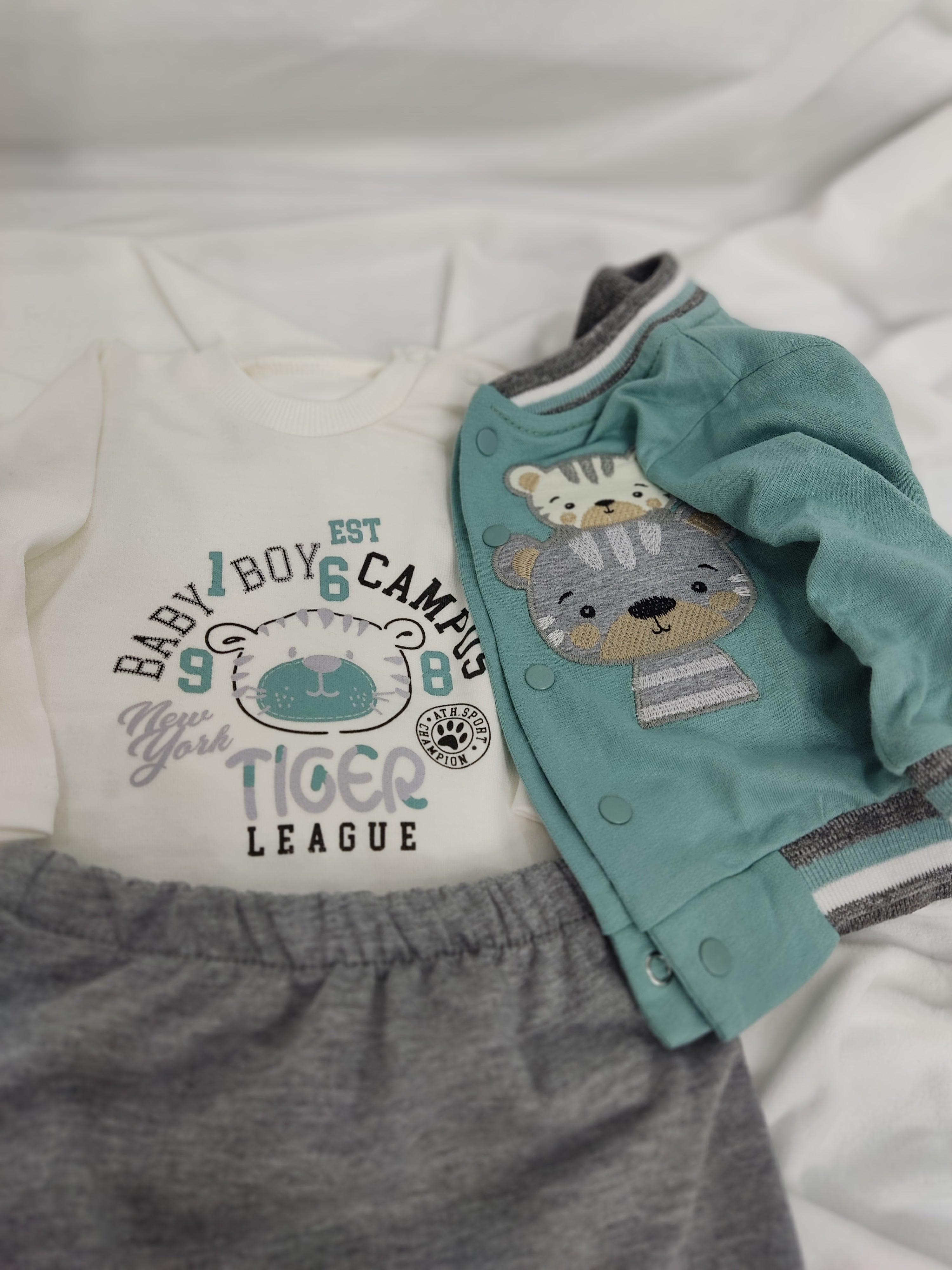 Compleu baiat - Jungle