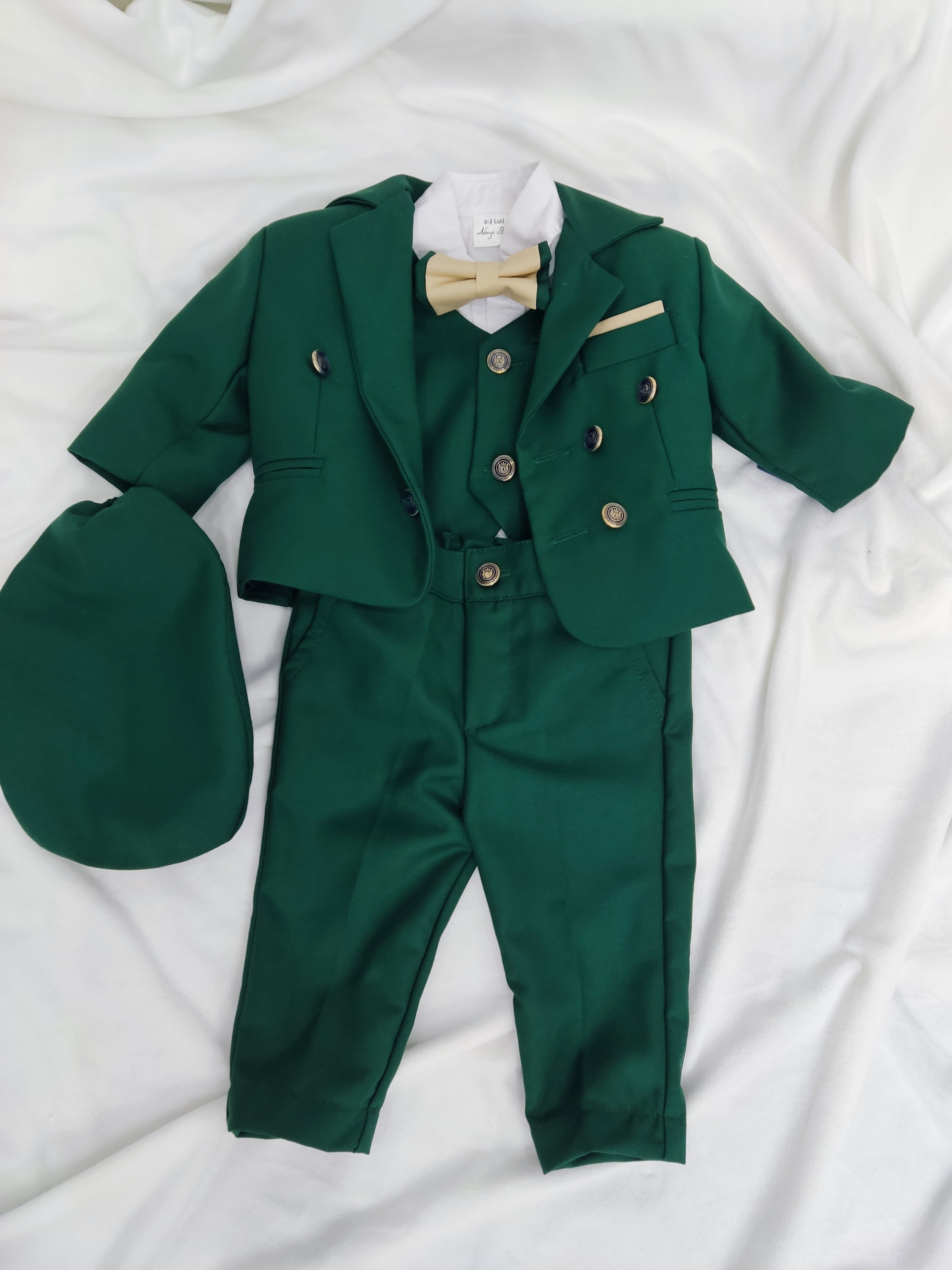 Costum baieti verde smarald