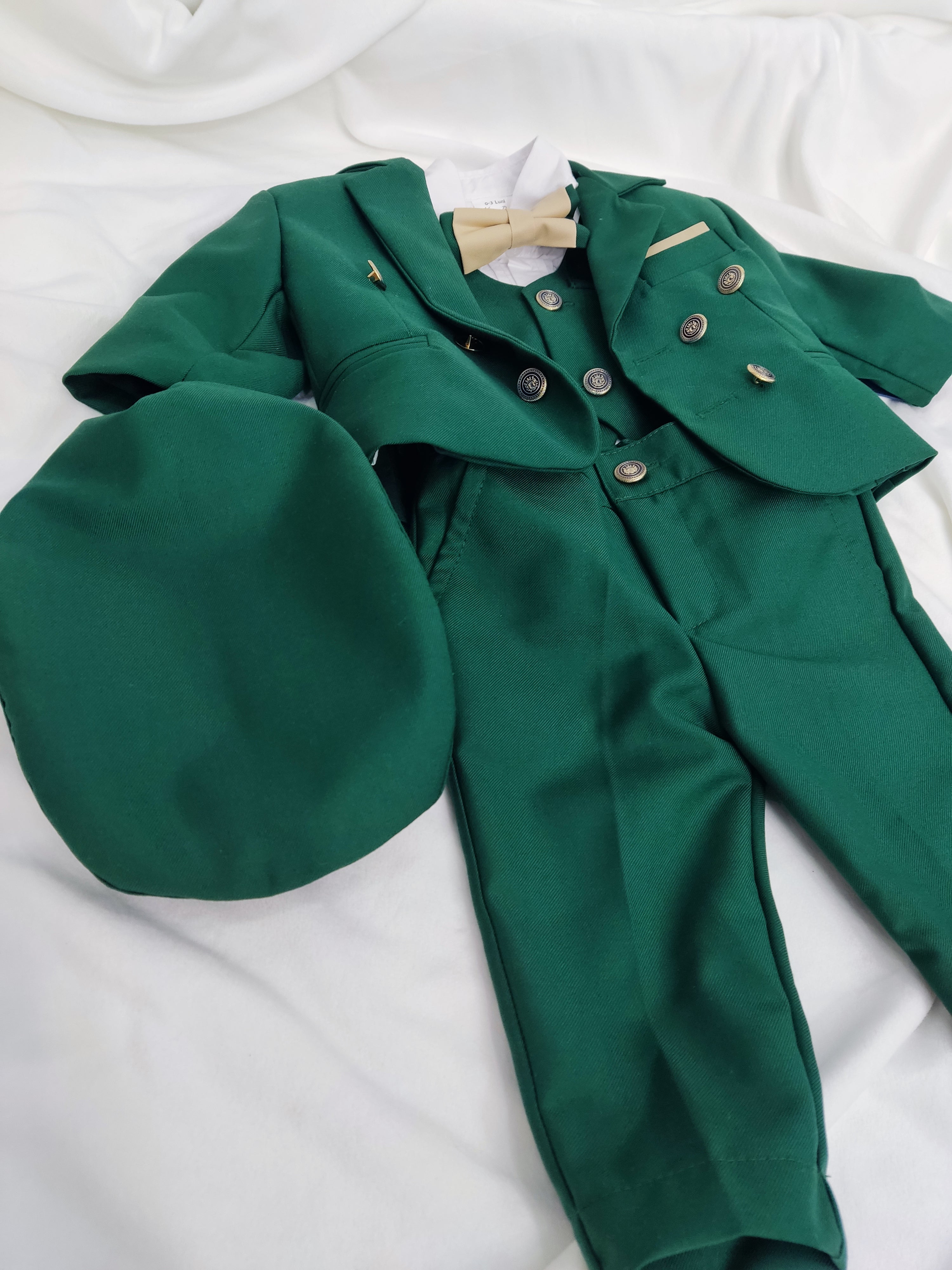 Costum baieti verde smarald