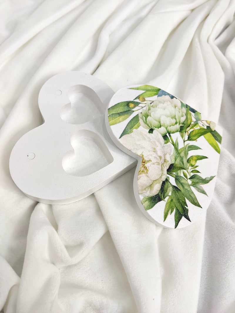 Cutie pentru verighete - inima florala