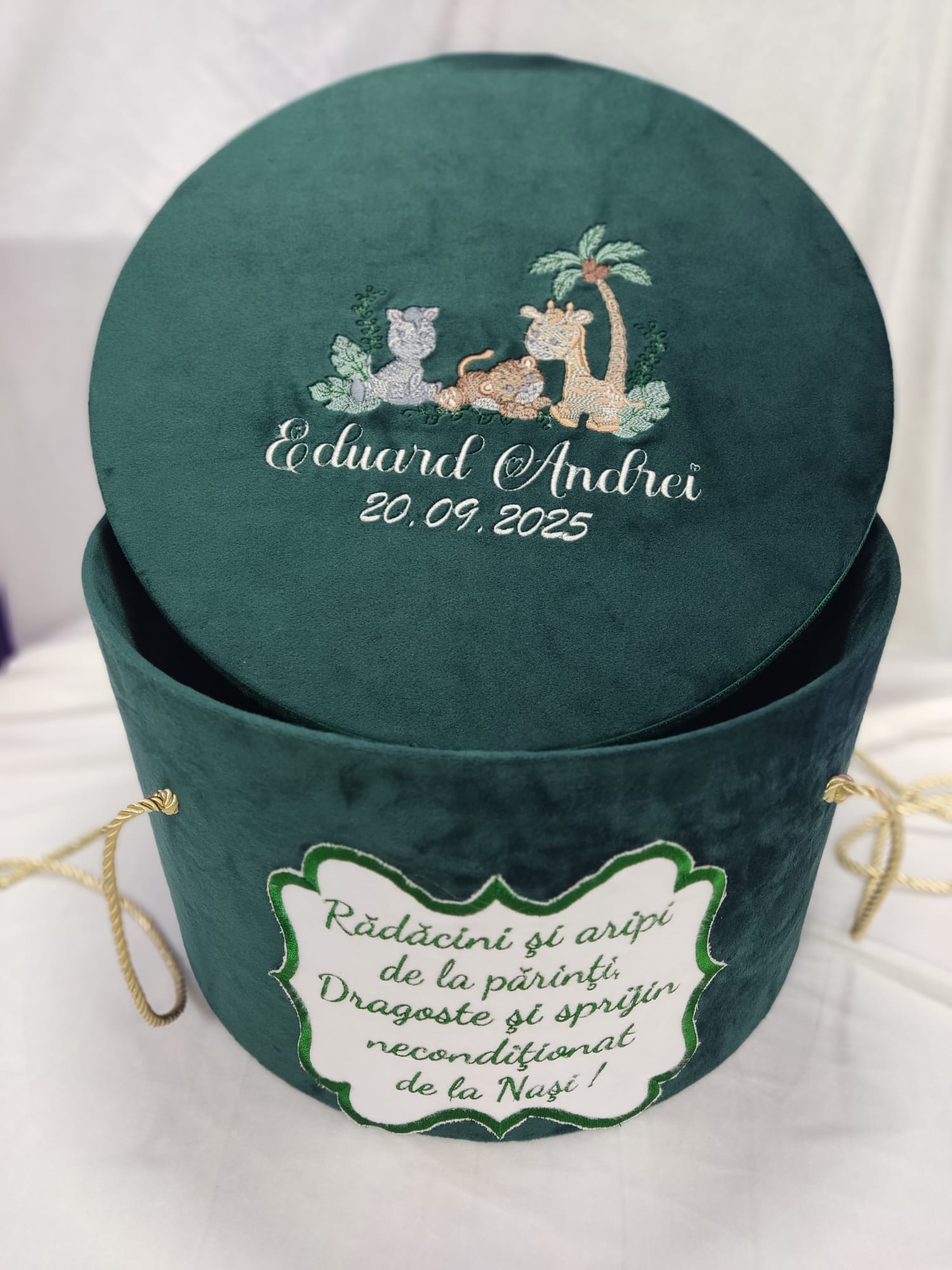 Cufar botez baiat - tematica safari