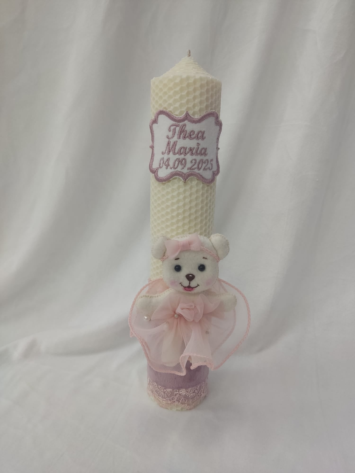 Lumanare personalizata fetita - tematica ursulet cu rochita