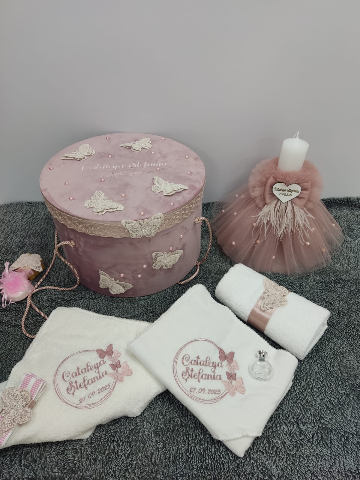 Trusou botez fetita - model fluturi