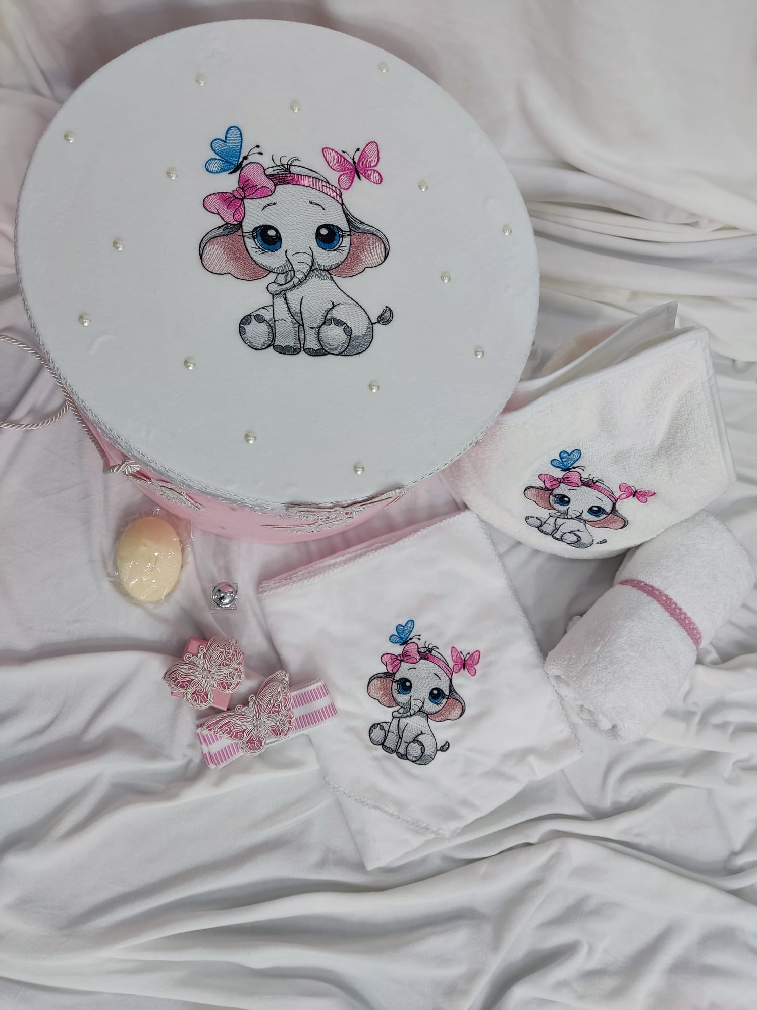 Trusou botez fetița - tematica elefantica