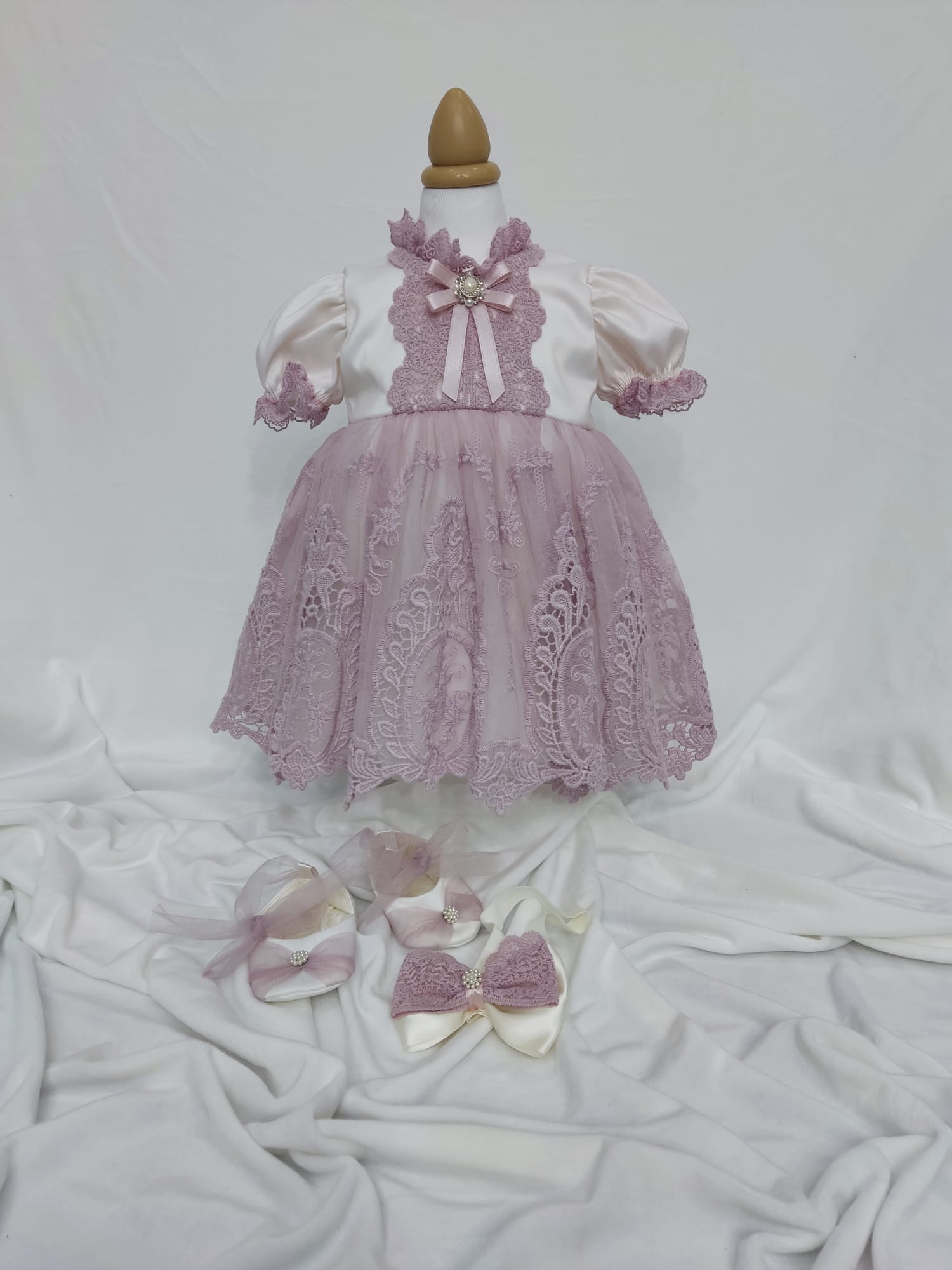 Rochiță de botez Manolia