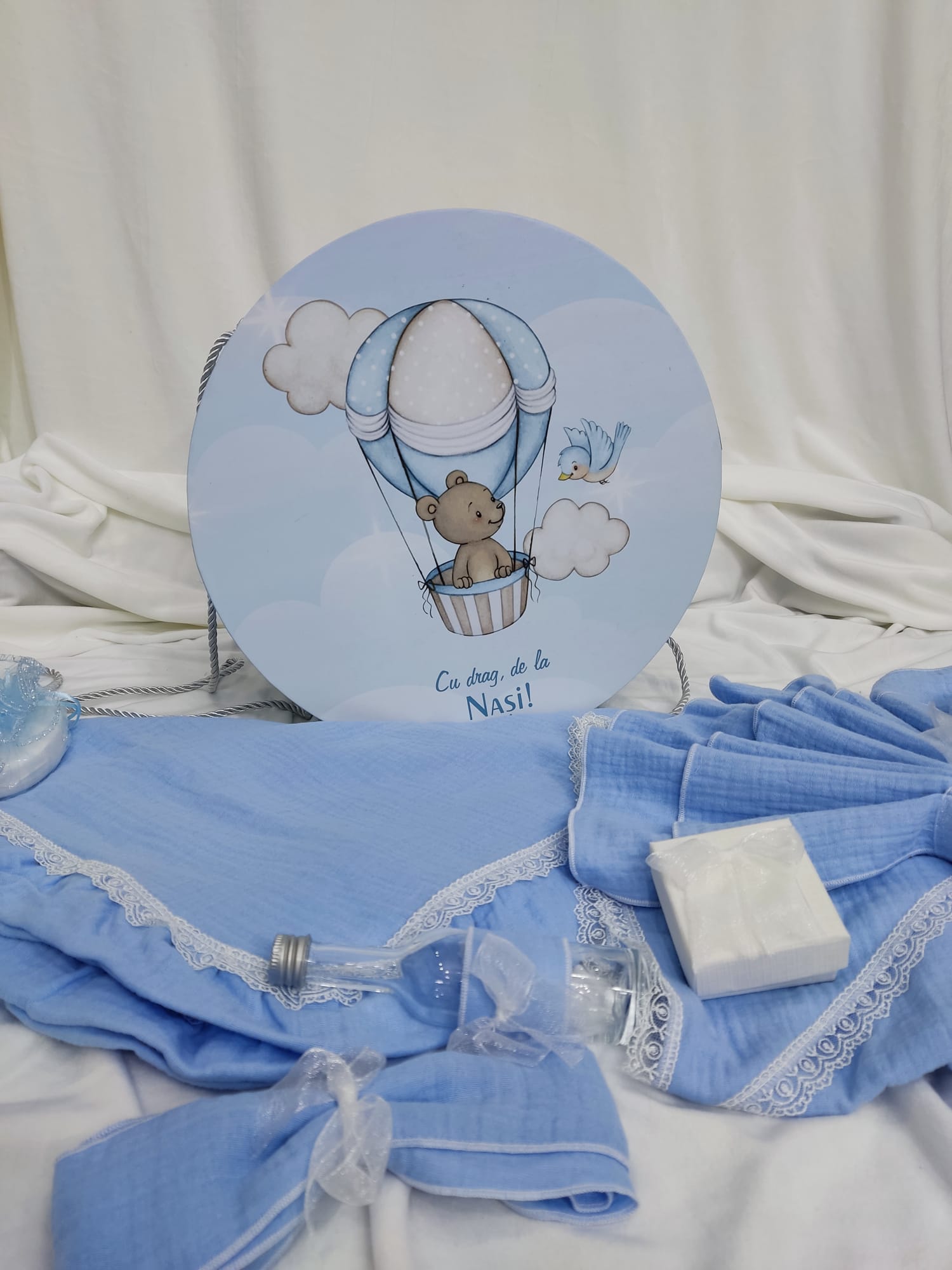 Trusou botez muselina - urs in balon de aer