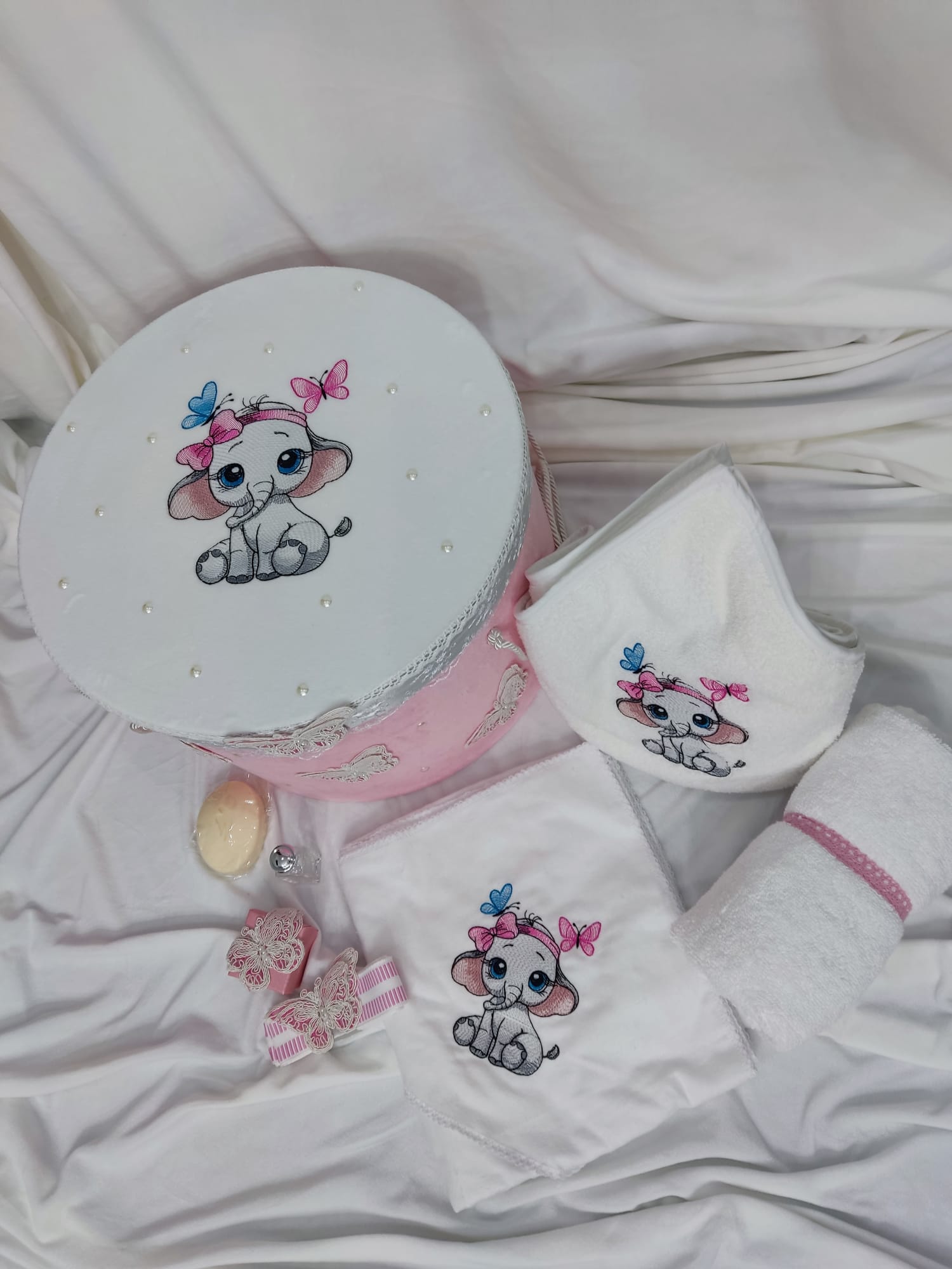 Trusou botez fetița - tematica elefantica