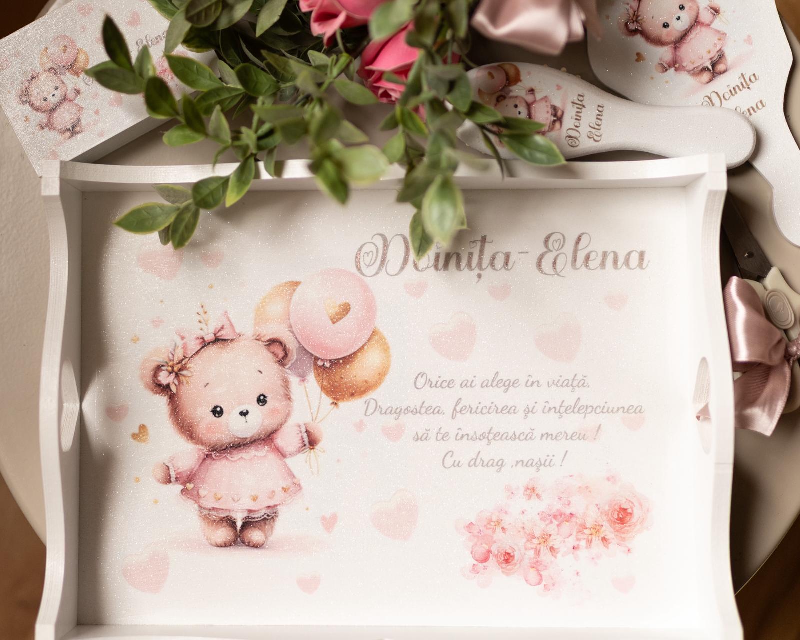 Set de moț personalizat fetiță – ursuleț roz, baloane și accente delicate